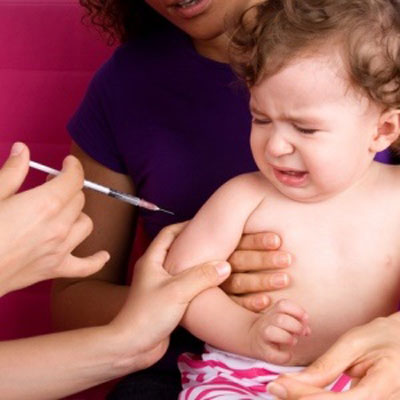 , راههایی برای درمان کاهش درد واکسن نوزاد